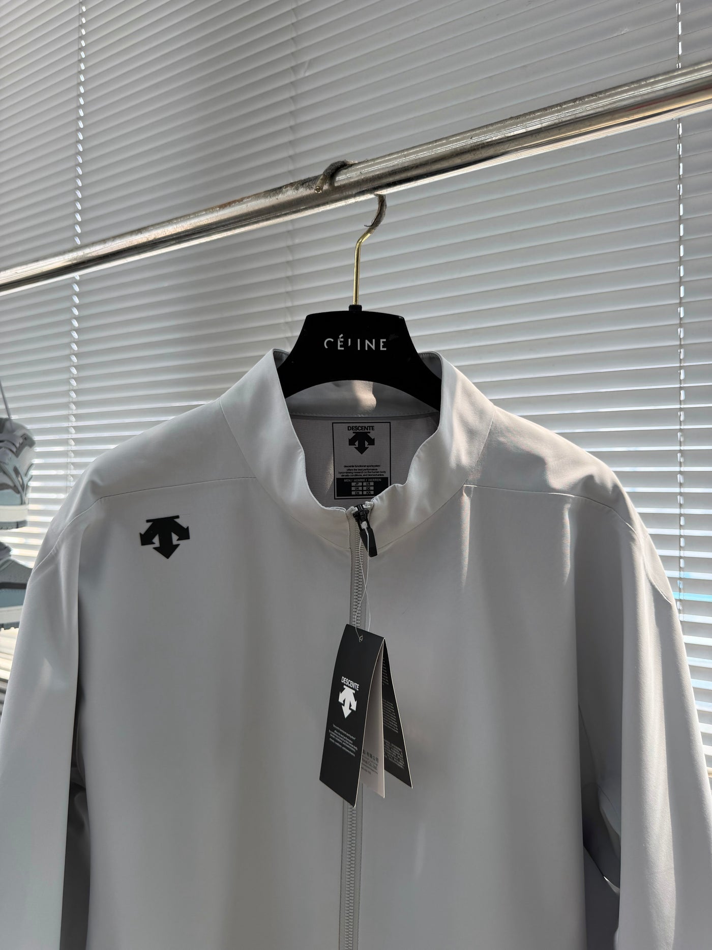 데상트 재킷 005