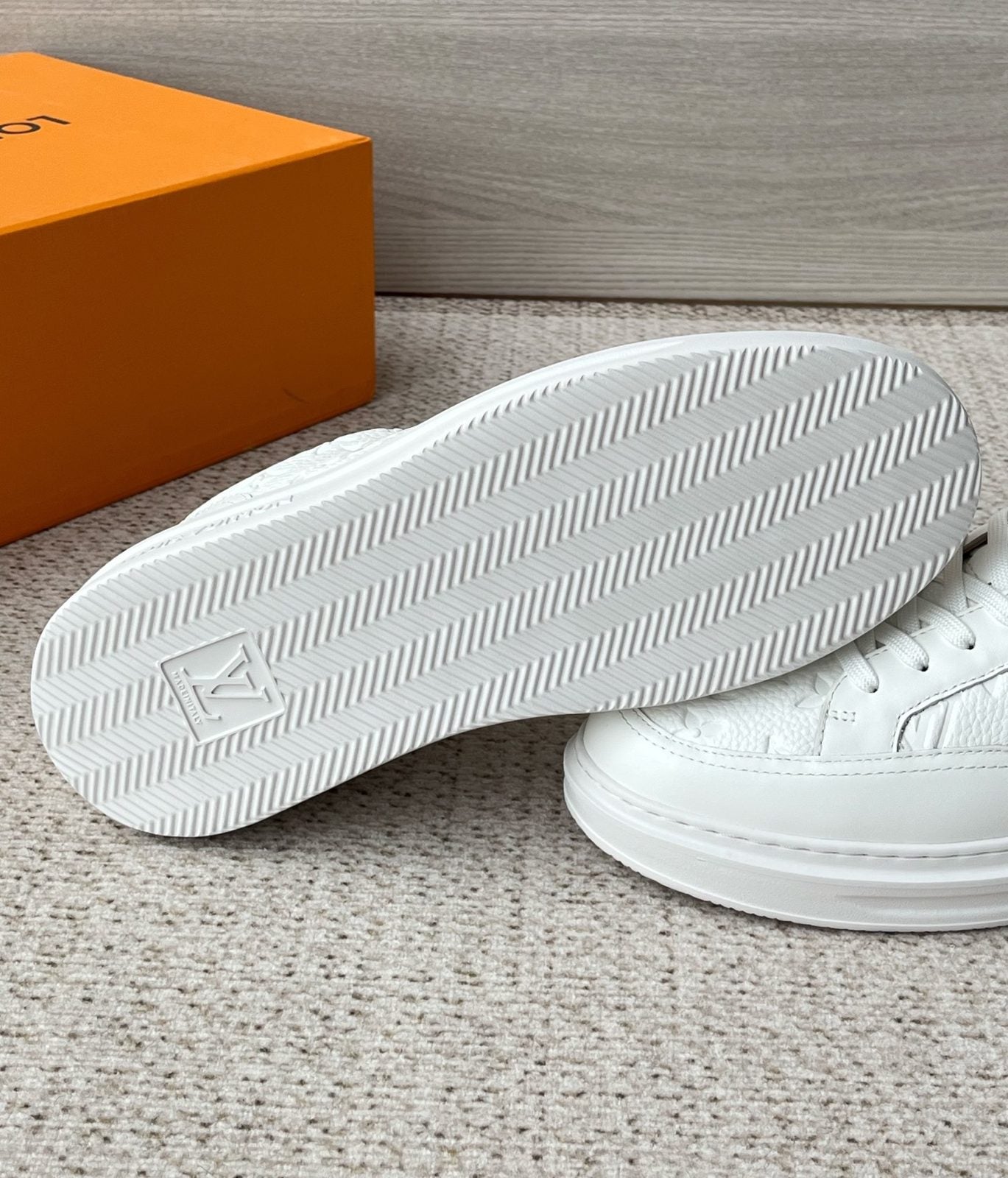 루이 비통 클래식 밸런스 슈즈 01