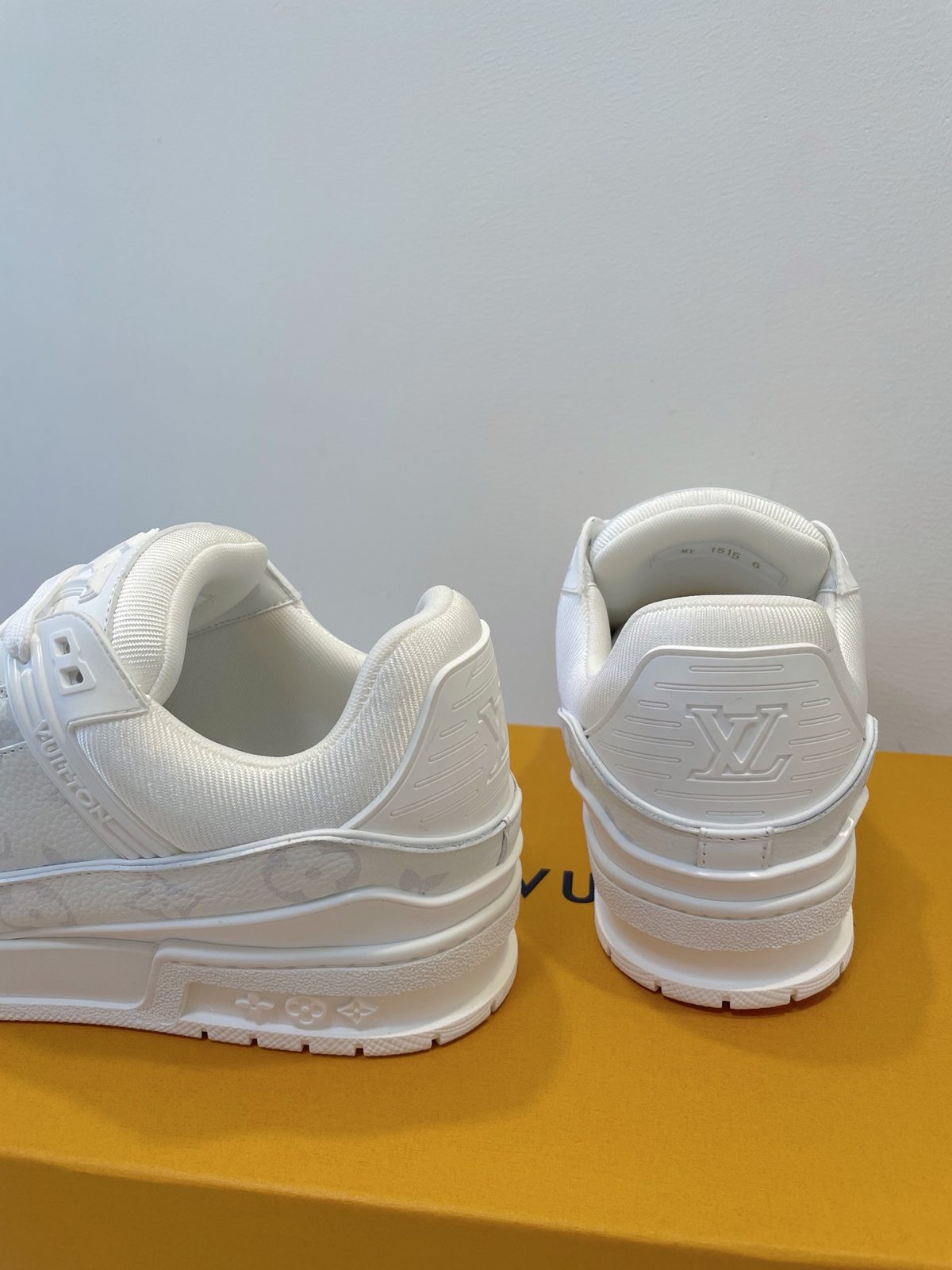 루이 비통 타임리스 데일리 슈즈 23